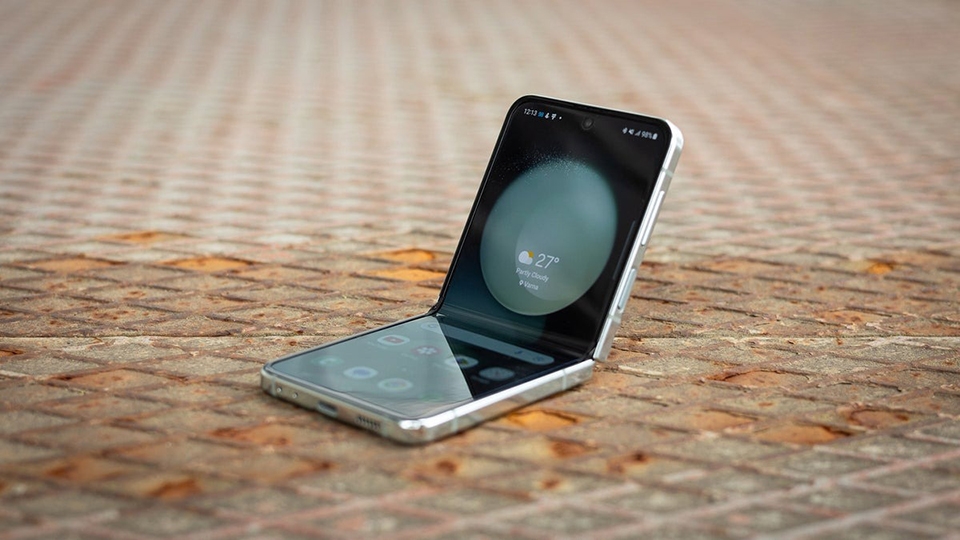 Thông tin màn hình Galaxy Z Flip6 (ảnh 5)