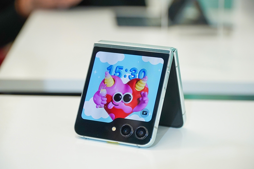 Galaxy Z Flip6 có chống nước không (ảnh 6)