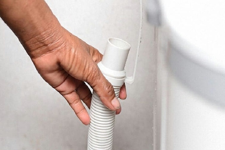 cách xả nước máy giặt Electrolux 6