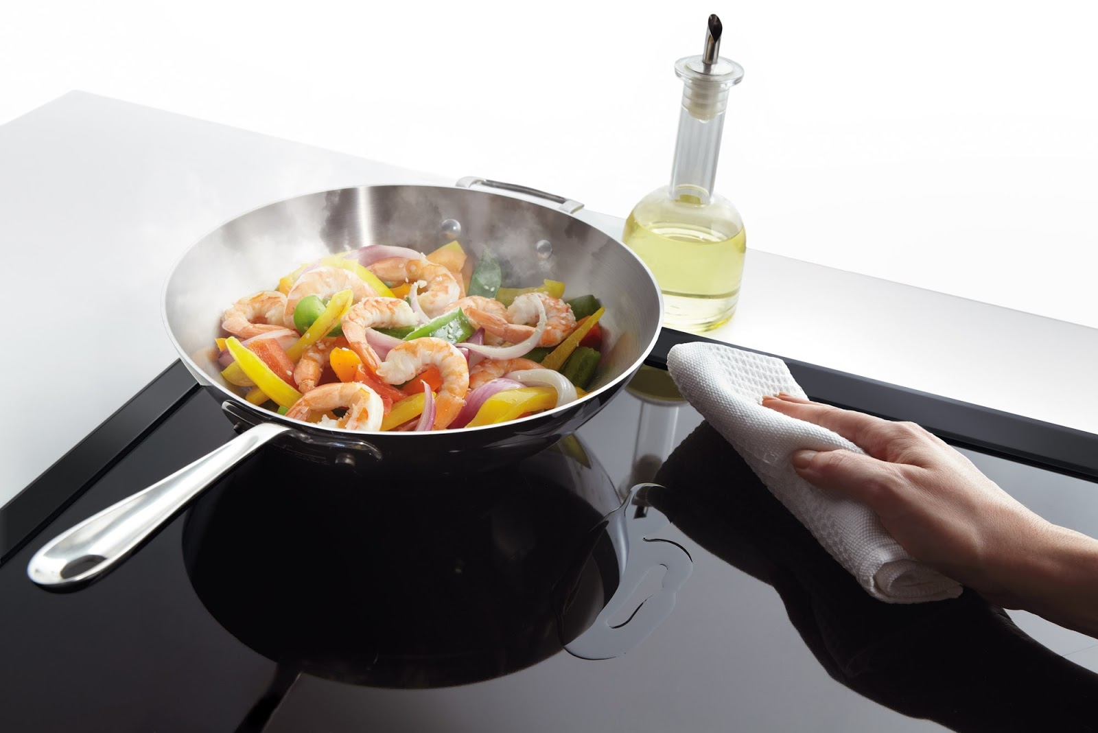 sửa bếp từ canzy 4