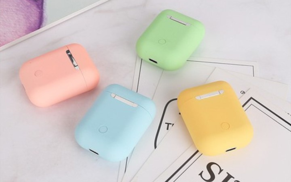 Tai nghe i12 có thời lượng pin vừa phải