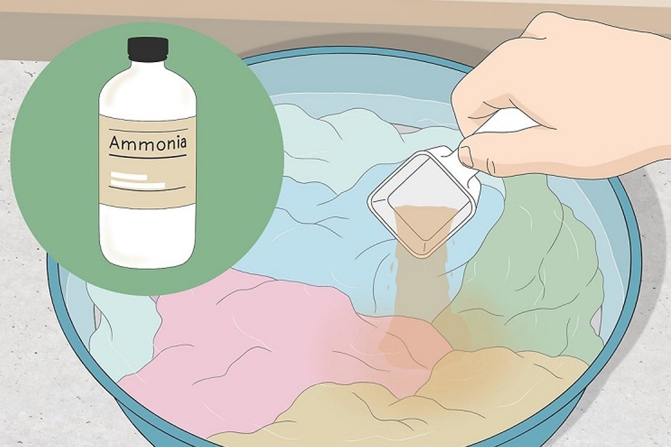 Amoniac có tác dụng tẩy thuốc nhuộm tóc dính trên quần áo.