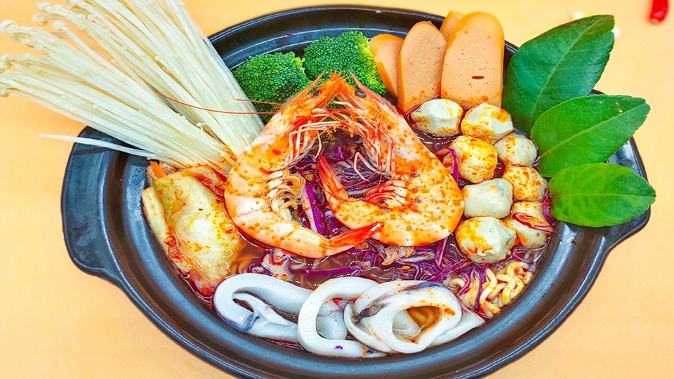 Món ăn cay nồng đậm chất Hàn Quốc