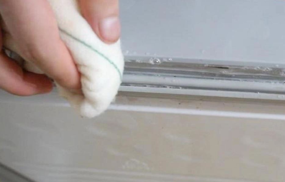 tẩy nấm mốc của gioăng tủ lạnh 3