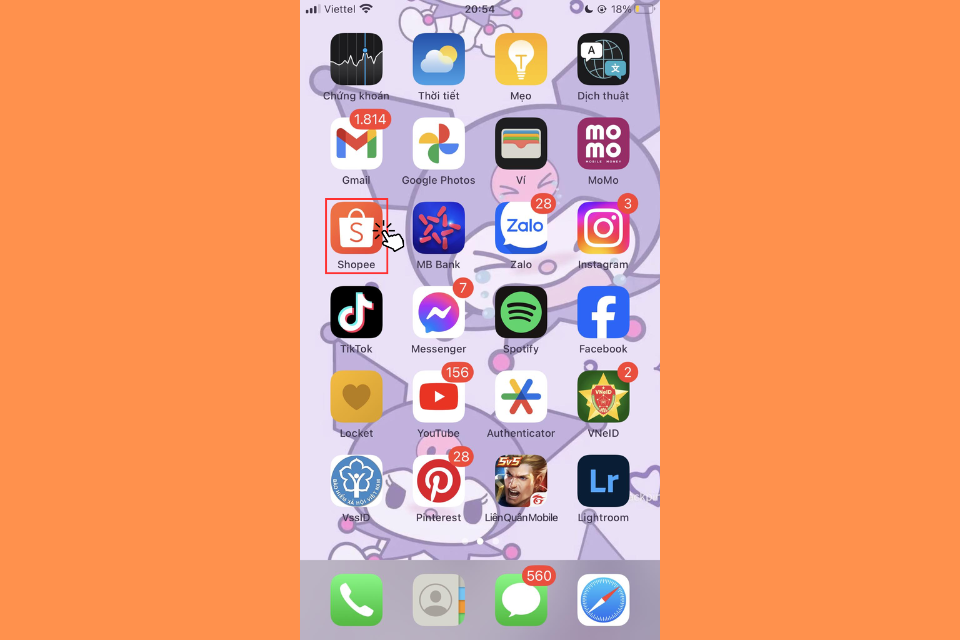 Truy cập vào ứng dụng mua sắm Shopee