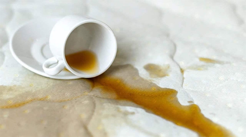 Cách tẩy vết bẩn trên nệm hình 3