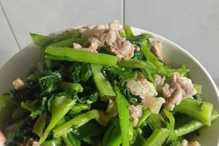 cải bẹ xanh xào thịt