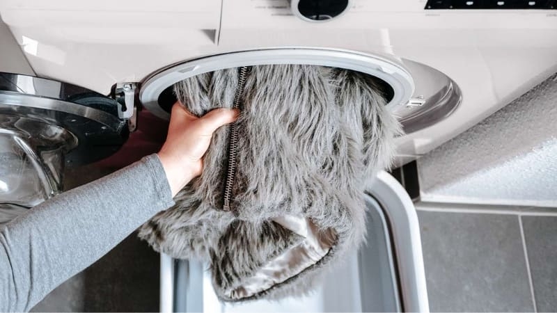 cách giặt áo lông bằng máy giặt 1