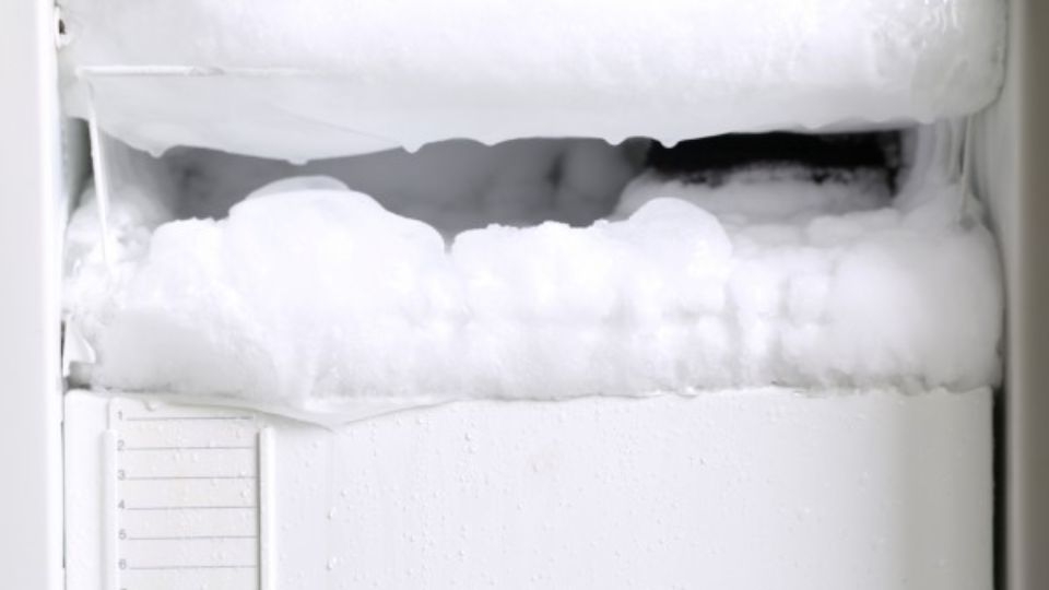 Tủ lạnh bị đọng nước và đóng tuyết