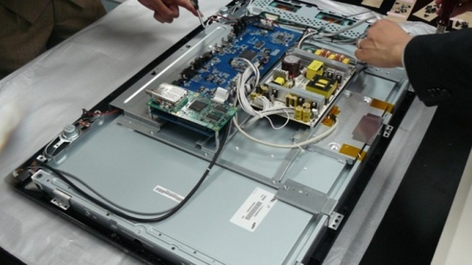 Kiểm tra bo mạch chủ