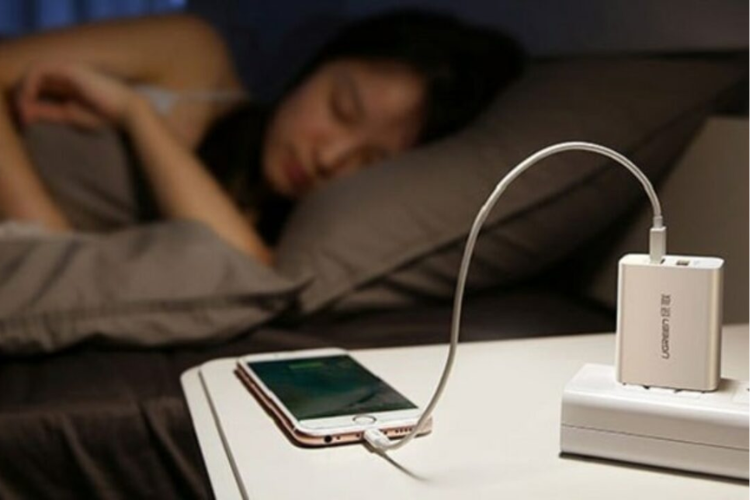 Mới thay pin iPhone cần sạc bao lâu?
