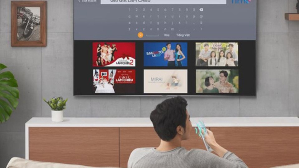 Đối với các mẫu tivi Sony ra mắt từ năm 2016 trở đi thì thực hiện như sau
