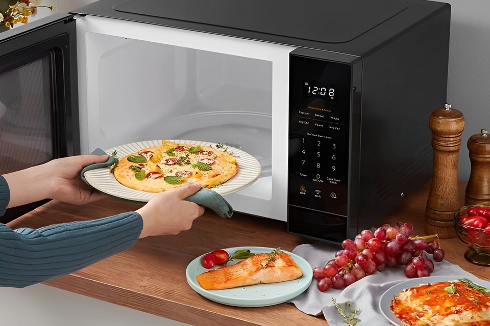 Nướng bánh nên mua lò nào 3