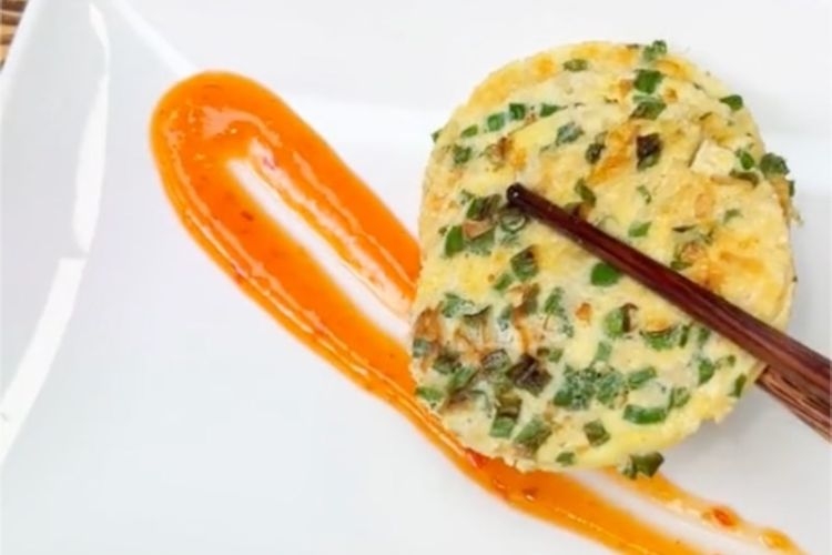 cách làm bánh trứng hành (hình 2)