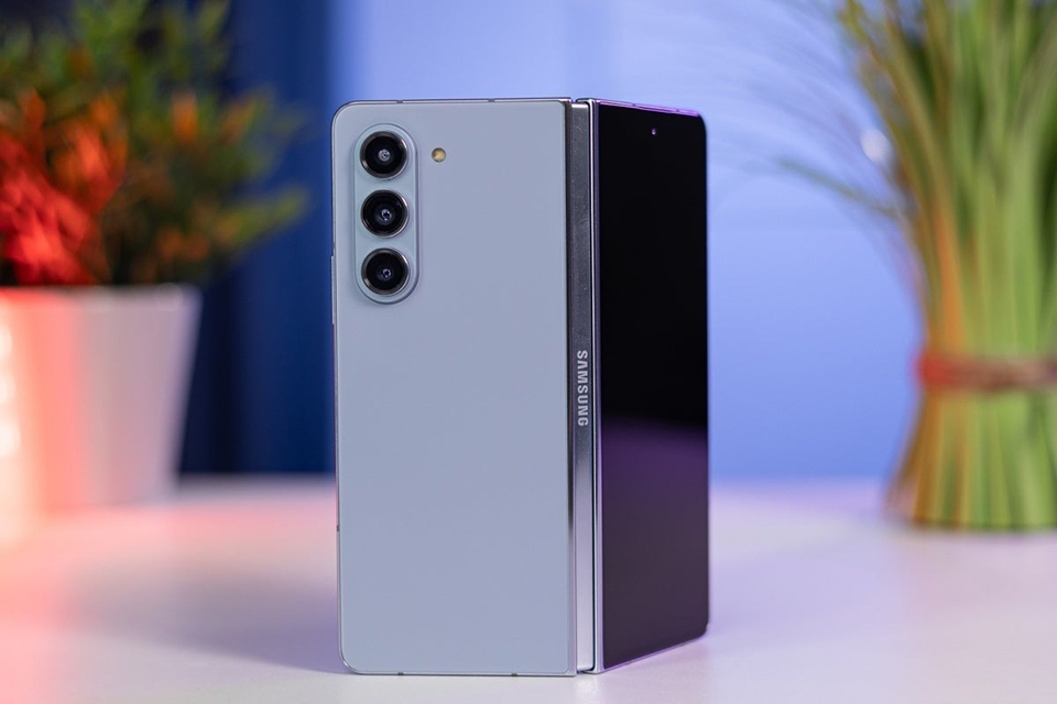 Tìm hiểu màn hình ngoài Galaxy Z Fold6 (ảnh 2)