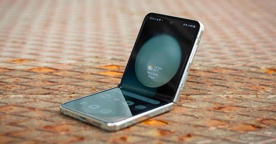 Thông tin công nghệ sạc Galaxy Z Flip6 (ảnh 3)