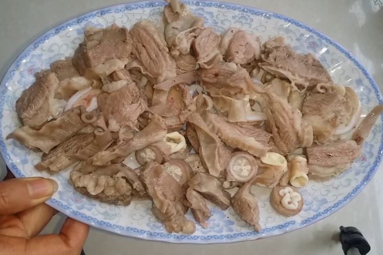 cháo lòng thịt dải
