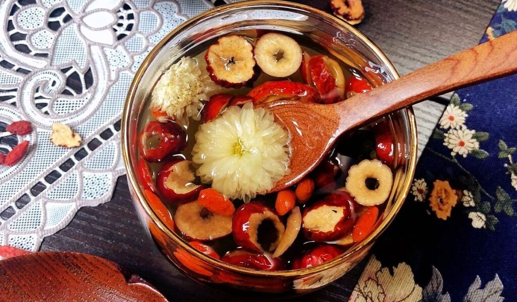 Táo đỏ làm món gì bổ dưỡng? Giá trị dinh dưỡng và những công dụng tuyệt vời 5