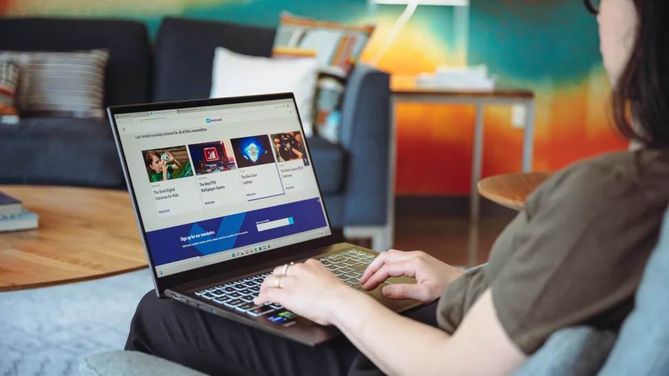 laptop cho sinh viên quản trị kinh doanh 2024 1