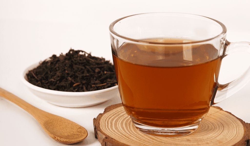 Hồng trà và trà đen giống hay khác nhau? Lợi ích, cách dùng và cách bảo quản đúng 3