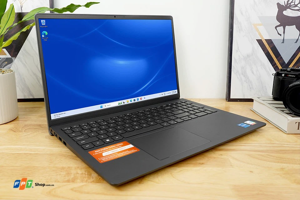 Dell Vostro V3520