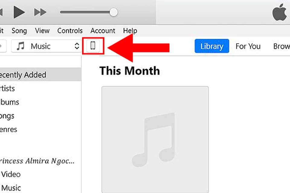 Các bạn sử dụng dây cáp để kết nối iPhone với iTunes trên máy tính