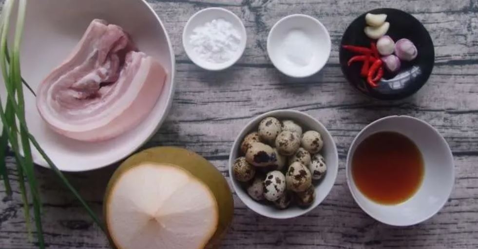 cách làm thịt kho trứng cút nước dừa 2