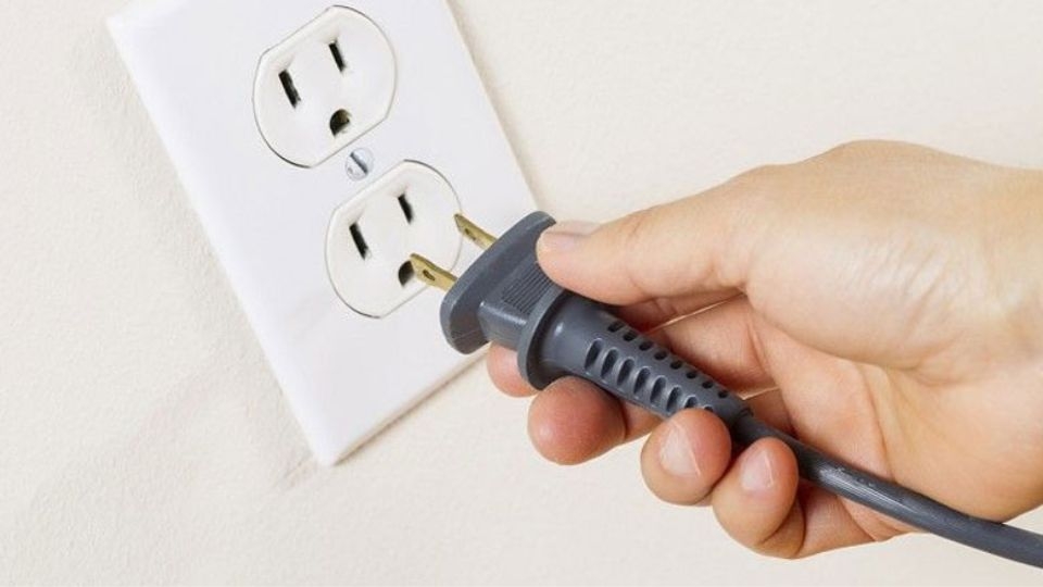 Kiểm tra nguồn điện của máy giặt