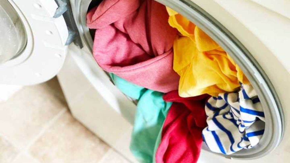 Lượng quần áo giặt vượt quá khối lượng cho phép