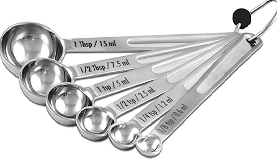 Bộ thìa đong nguyên liệu giúp bạn đo đạc nguyên liệu chính xác theo công thức làm kem.