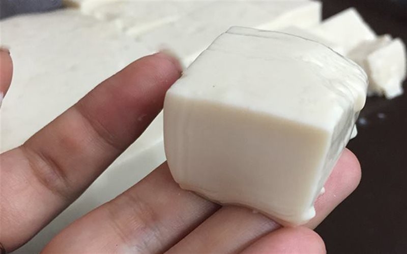 phân biệt đậu phụ có thạch cao và đậu phụ nguyên chất (Ảnh 4)