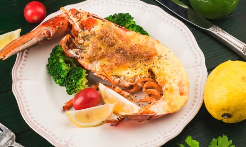 Tôm hùm nướng phô mai Con Bò Cười (ảnh 2)