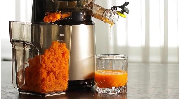 Nên làm nước ép cà rốt bằng máy gì 3
