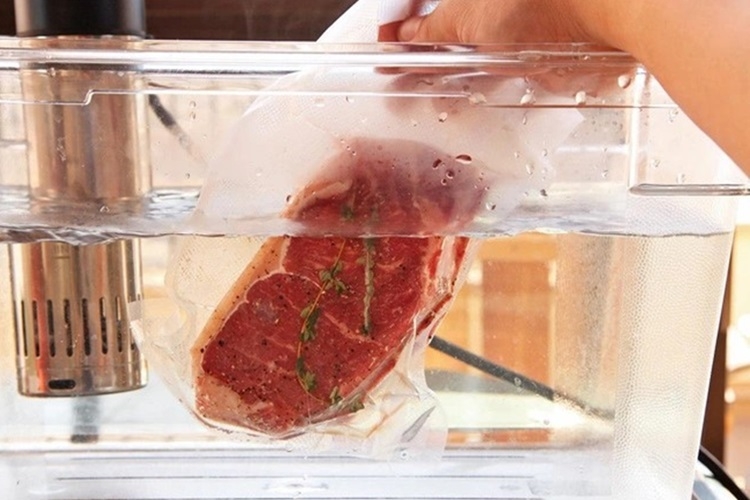 Học ngay 2 cách cắt thịt đông lạnh nhanh và mẹo cắt thịt đông lạnh bạn nên biết - Hình 2