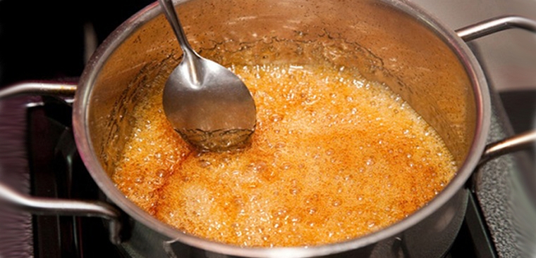 cách làm sốt caramel 03