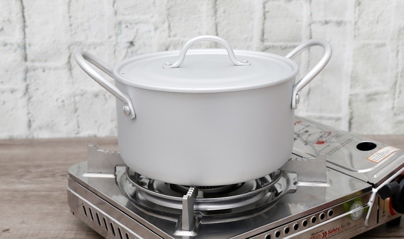 So sánh các loại nồi: Inox, nhôm, đất, thủy tinh và gang - Những thông tin hữu ích giúp bạn dễ dàng lựa chọn 3