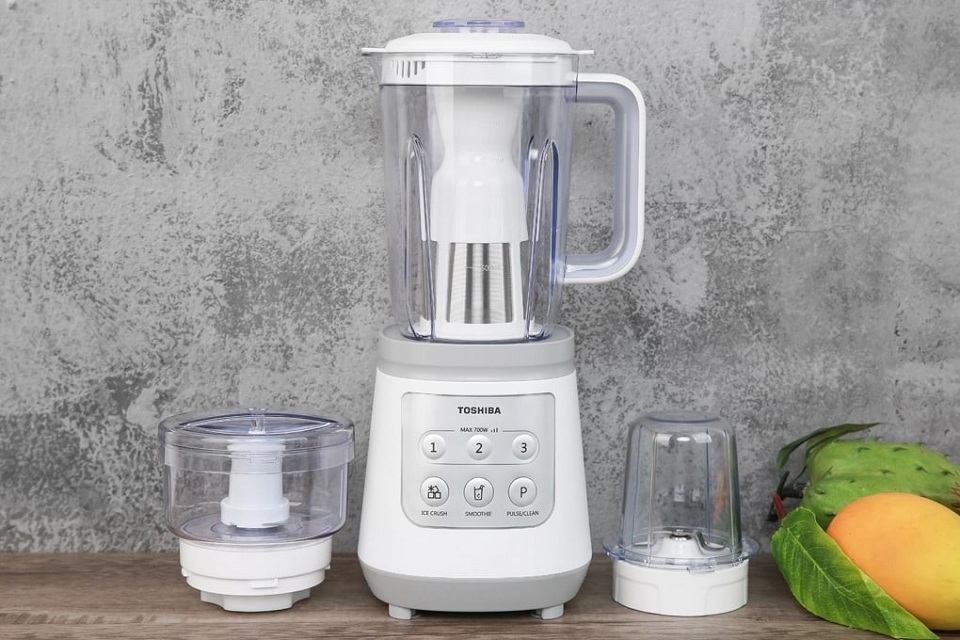 Xay thịt bằng máy xay sinh tố 3