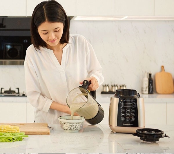 Lưỡi dao 3D trên máy làm sữa hạt 5