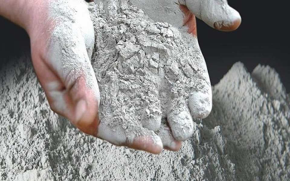 Dùng xi măng để hàn nồi nhôm