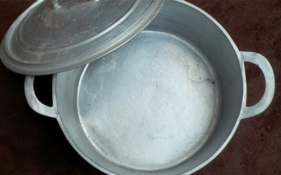 Lưu ý khi sử dụng và bảo quản nồi nhôm