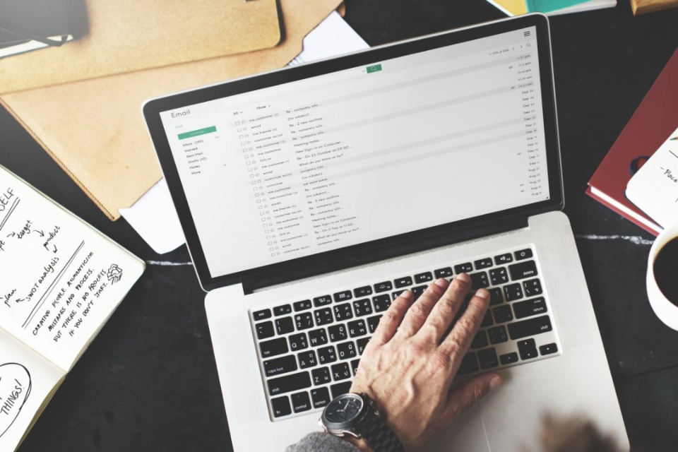 Cách đặt tên email chuyên nghiệp
