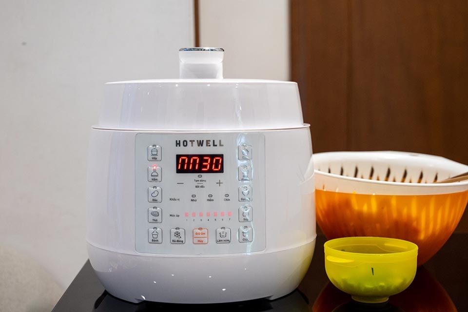 Nồi cơm điện Hotwell - Ảnh 03