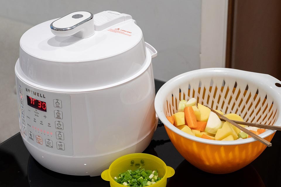 Nồi cơm điện Hotwell - Ảnh 04
