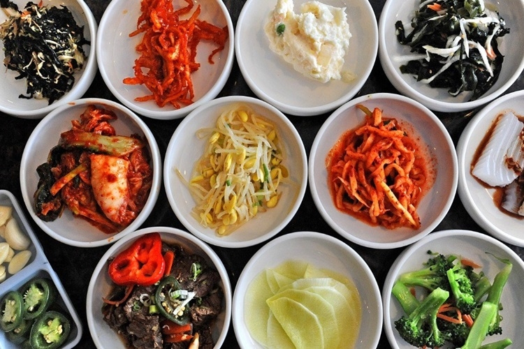Panchan Banchan là gì? Có bao nhiêu loại? Tìm hiểu nguồn gốc của Panchan hay Banchan 1