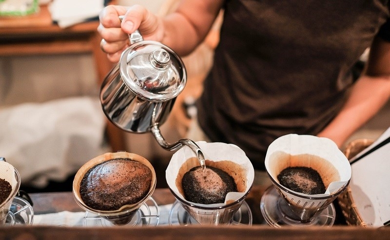 Cà phê pour over là gì, có hương vị ra sao? Tìm hiểu dụng cụ pha cà phê pour over và cách pha đúng chuẩn 2