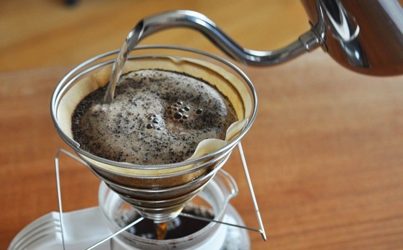 Cà phê pour over là gì, có hương vị ra sao? Tìm hiểu dụng cụ pha cà phê pour over và cách pha đúng chuẩn 4