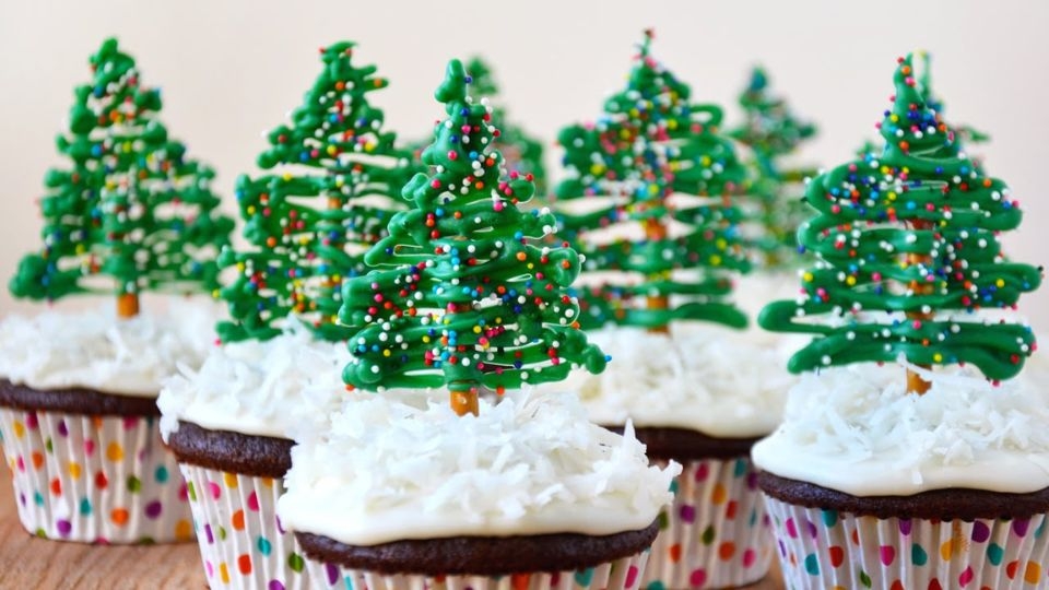 Bánh cupcake cây thông Noel
