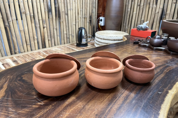 nồi cơm niêu hình 3