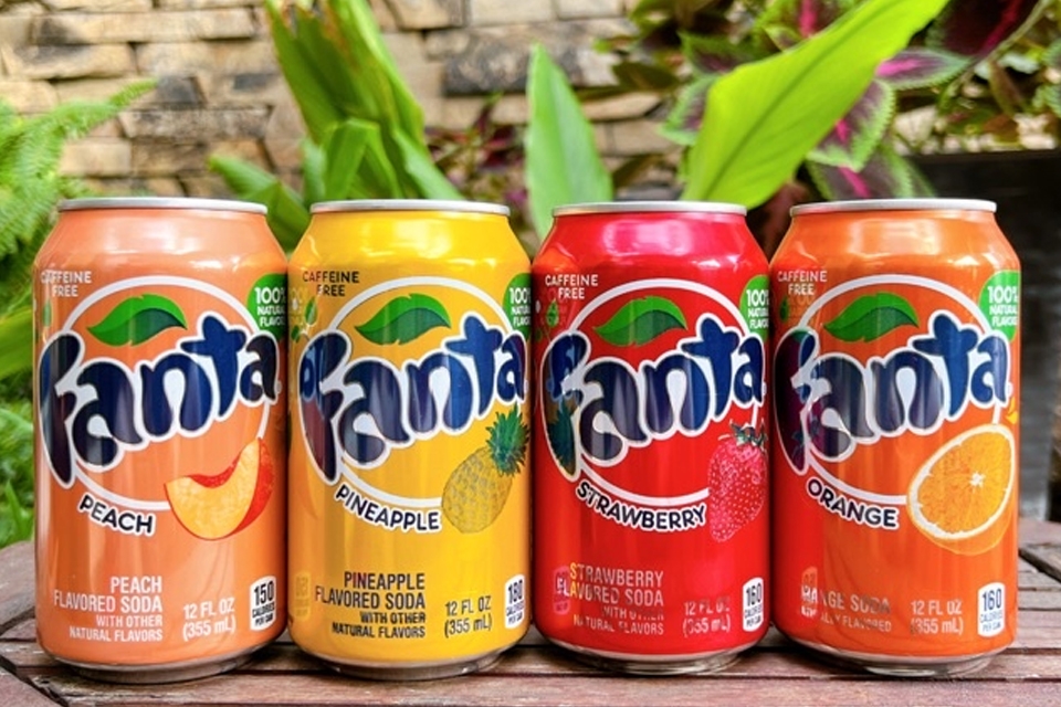 Nước ngọt có ga Fanta.
