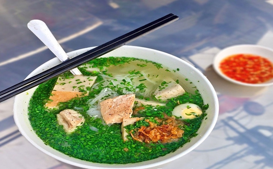 Lá hẹ là lá gì 6